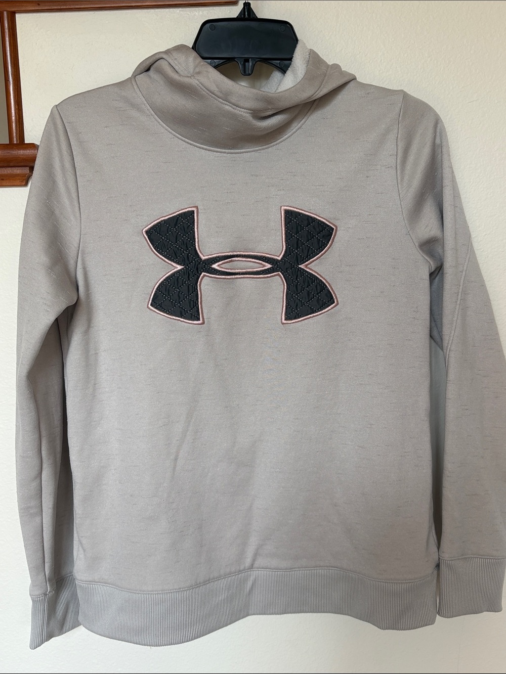 Under Armour sweatshirt